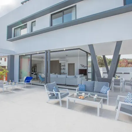 Villa Colour Residences