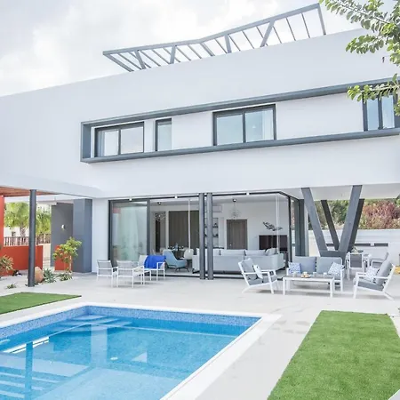 Colour Residences *