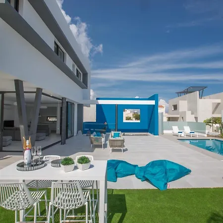 Villa Colour Residences