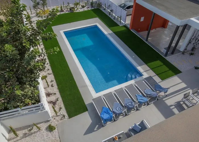 Colour Residences Vila