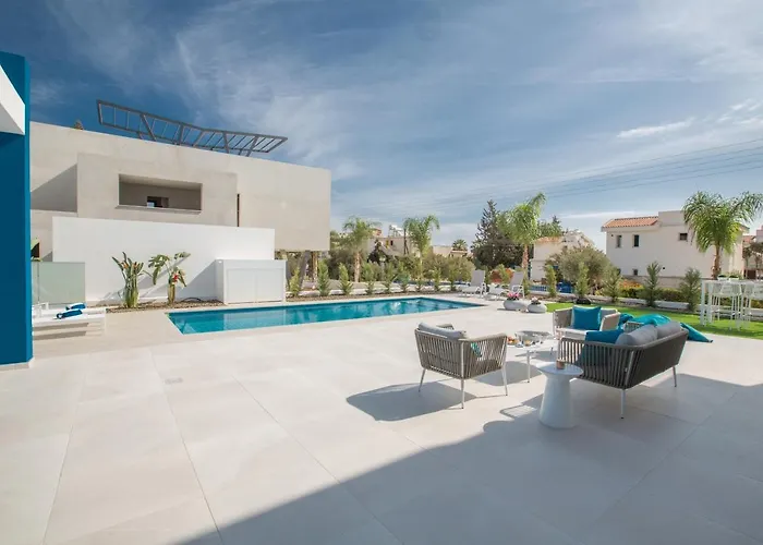 Colour Residences Vila *