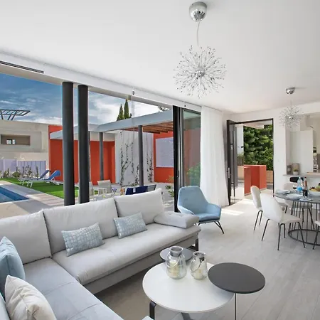 Colour Residences *