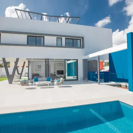 Colour Residences פרוטאראס