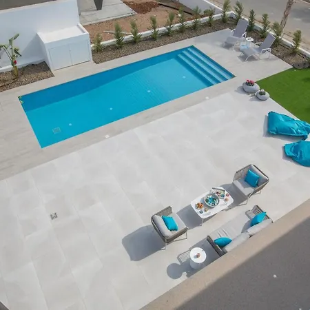 וילה Colour Residences